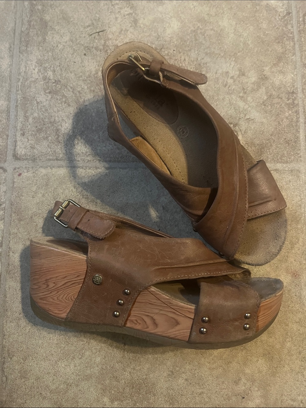 bussola Brown Leather Cross-Strap Slingback Wedge Sandals Studded